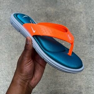 WMNS NIKE COMFORT THONG WHITE MIAMI NEON BLUES FOOTBEDS FOOT BED FOOTBED NWB